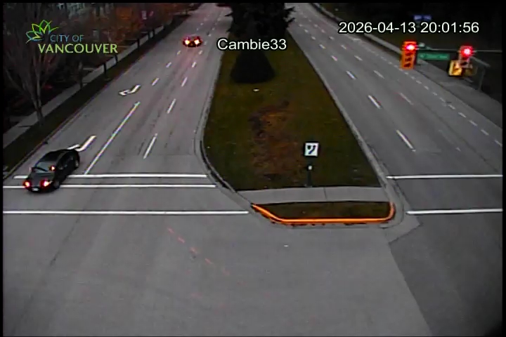 Cambie St & W 33rd Ave - N