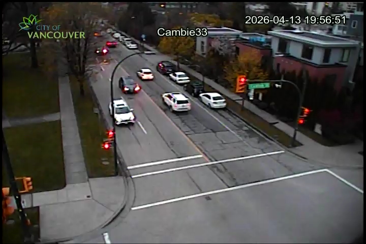 Cambie St & W 33rd Ave - W