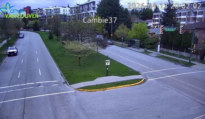 Cambie St & W 37th Ave - N