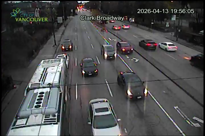 Clark Dr & E Broadway - E