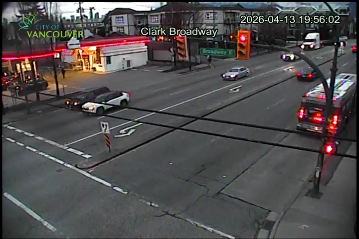 Clark Dr & E Broadway - N