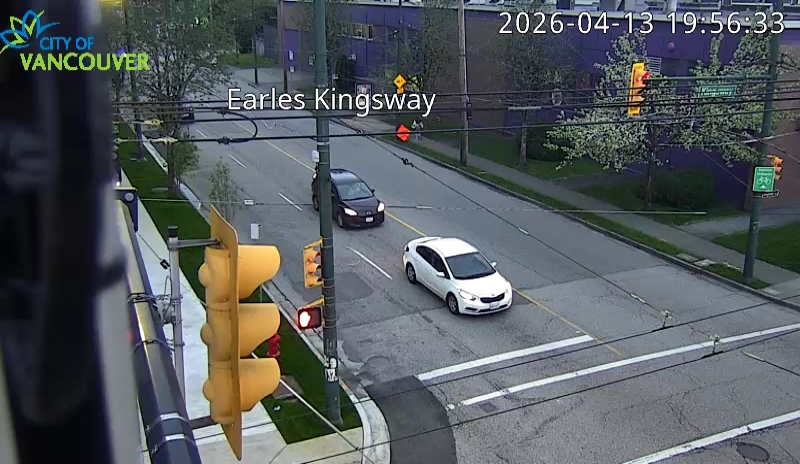 Earles St & Kingsway - N