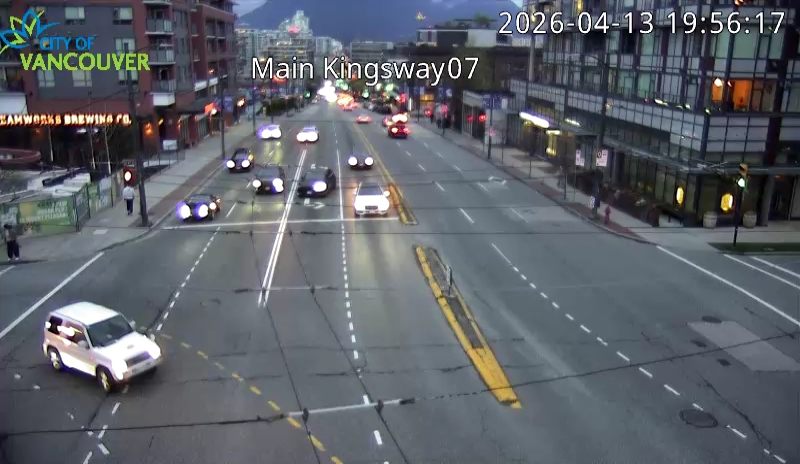 Main St & Kingsway - N