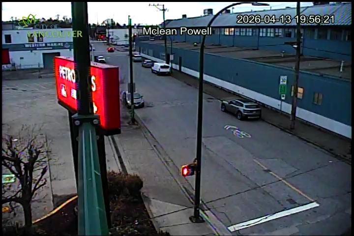 McLean Dr & Powell St - South