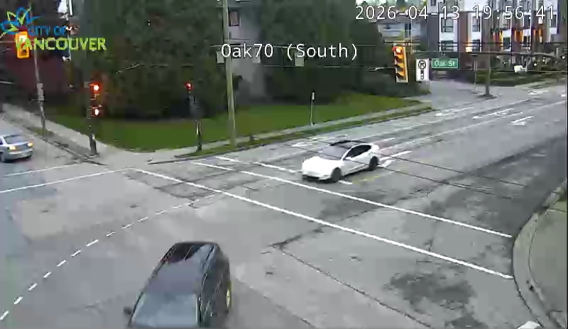 Oak St & W 70th Ave - E