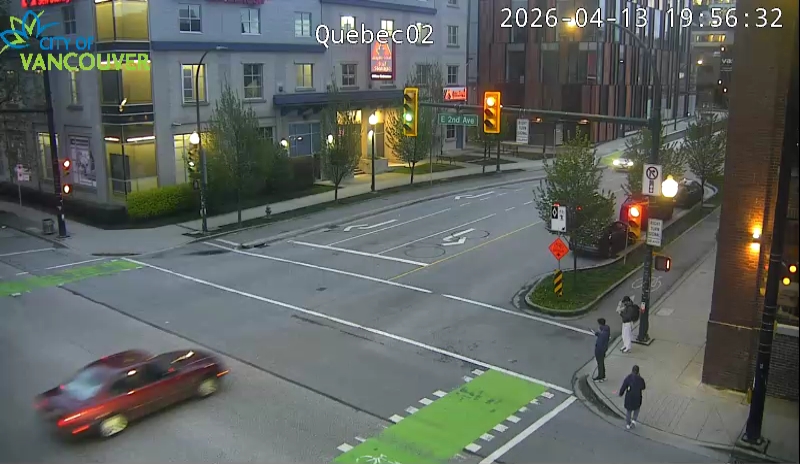 Quebec St & E 2nd Ave - S