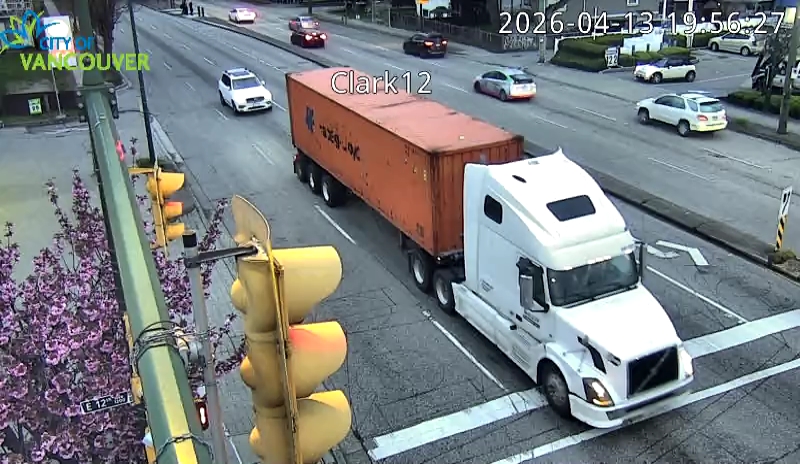 Clark Dr & E 12th Ave - N